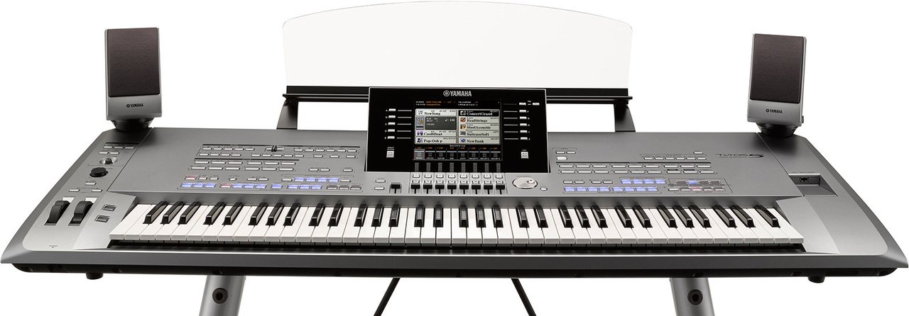 Yamaha Tyros 5 keyboard